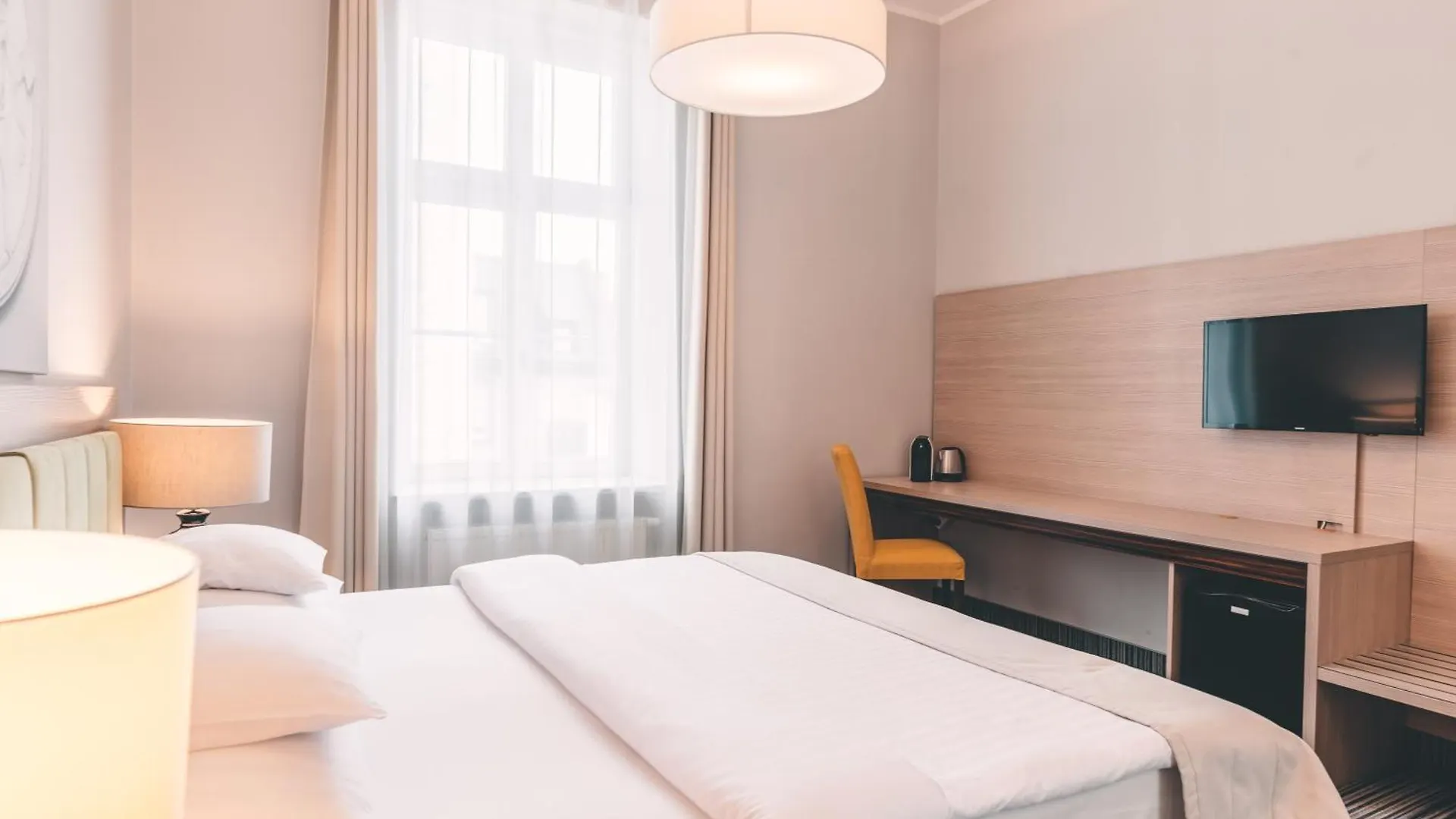 פוזנן Fortune Old Town Boutique Hotel מלון דירות